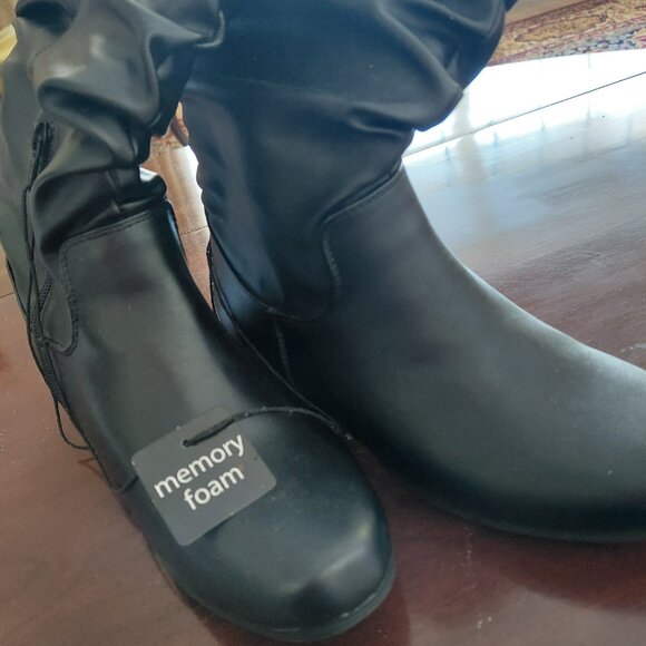 boots - Picture 2 of 2